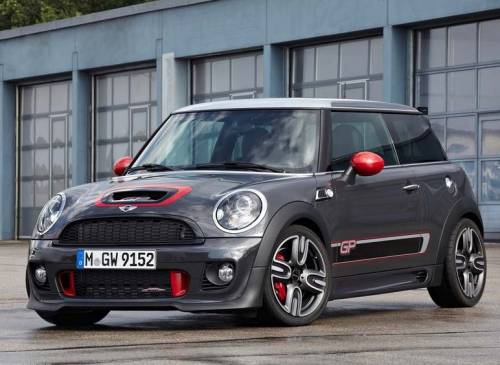 MINI John Cooper Works GP 2013, вид спереди