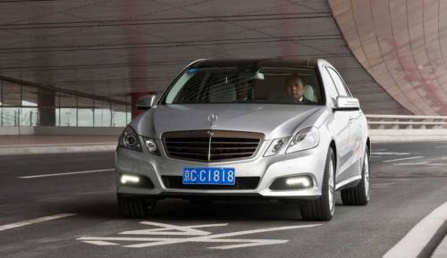 Mercedes-Benz 