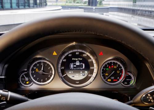 Mercedes-Benz E 300 BlueTEC HYBRID