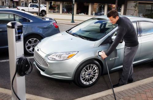 Ford Focus Electric � ��������� �������������