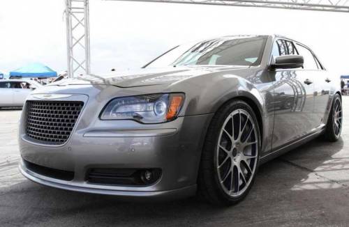 ����� ���������� Chrysler ����� �������� �������� Ferrari